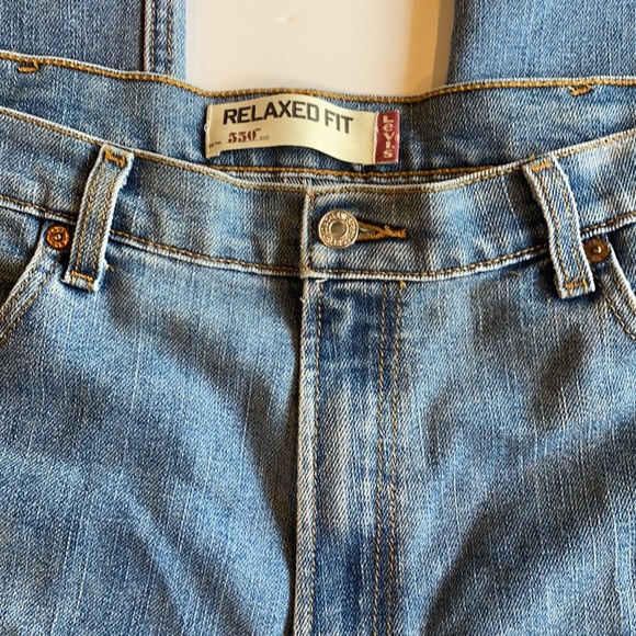 Levi’s 550 Men’s Medium Wash Sz.40/32 Jeans EUC - Picture 4 of 5